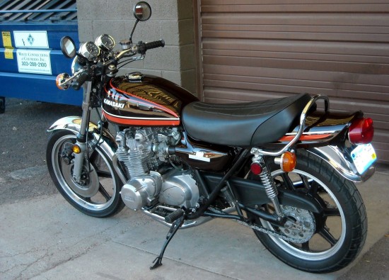 1974-Kawasaki-Z1-L-Rear-550x395.jpg