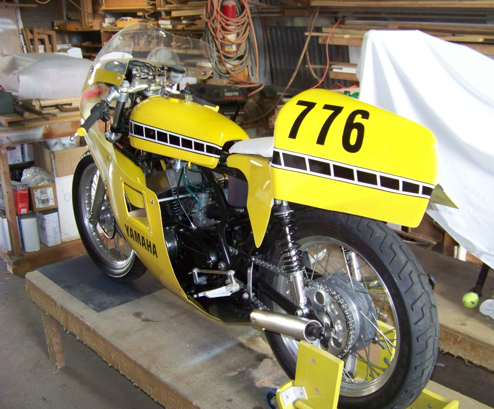 Vintage Race Bike Week Continues Yamaha Rd Road Racer